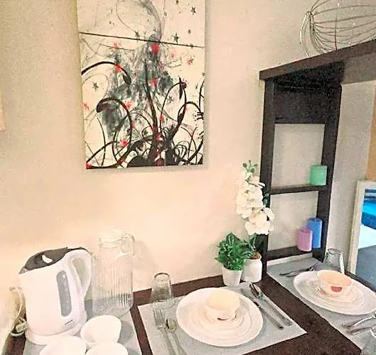 Hotel Cozy Staycation Or Student In 4*