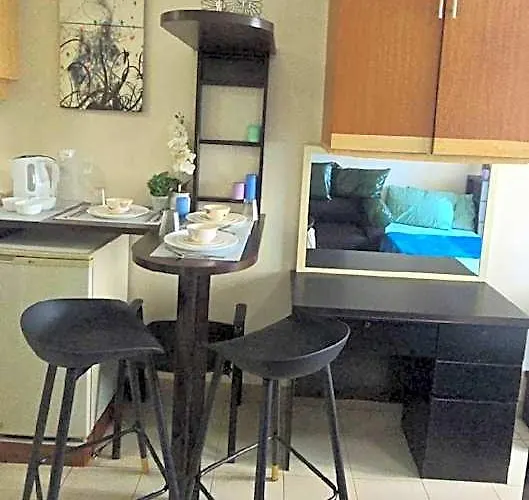Cozy Staycation Or Student In Manille